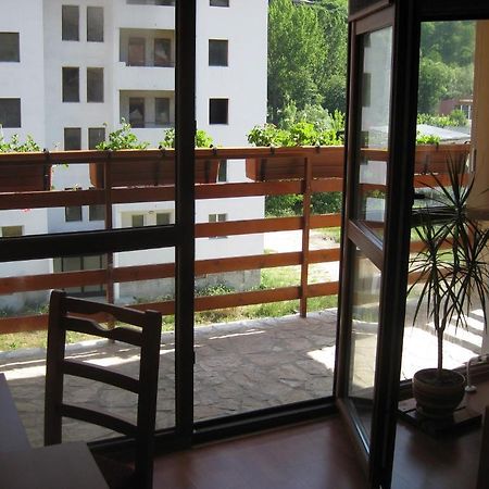 Family Hotel Veronika Devin Exterior foto